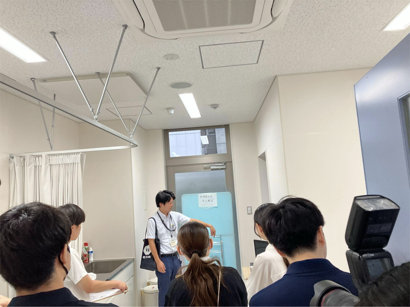 感染症の空気感染対策として陰圧化することができる診療室もあります。