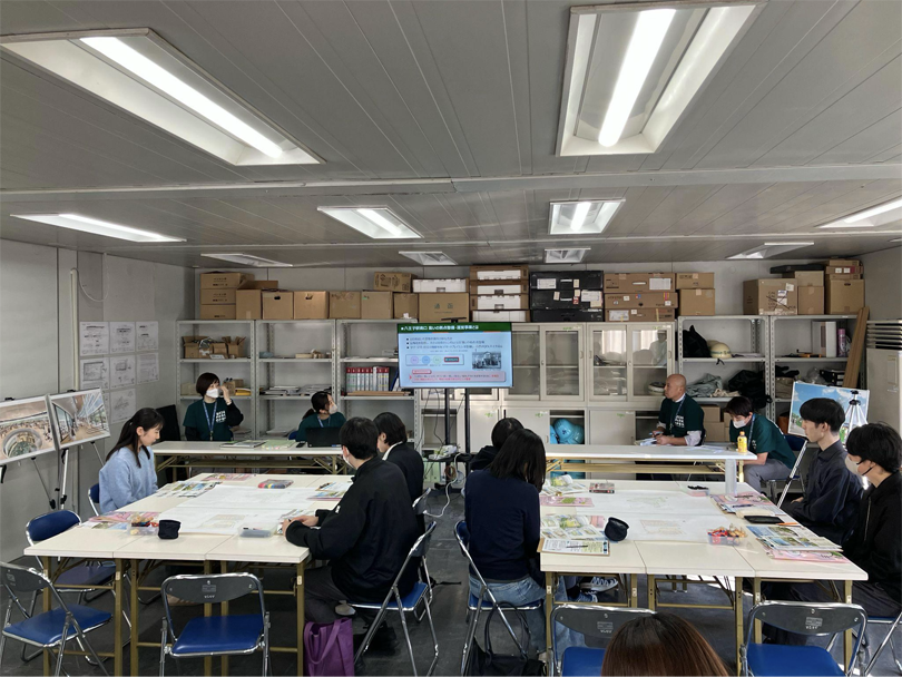 市職員による事業説明の様子