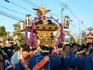 Positive first place Iwasaki Shrine example large festival