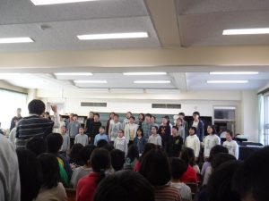 七生緑小学校合唱団ミニコンサート開催